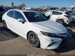 4T1G11AK8NU651762 2022 TOYOTA CAMRY