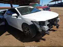 4T1G11AK8NU653642 2022 TOYOTA CAMRY