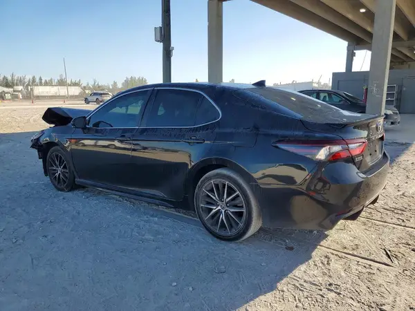 4T1G11AK8NU656542 2022 TOYOTA CAMRY - Image 2