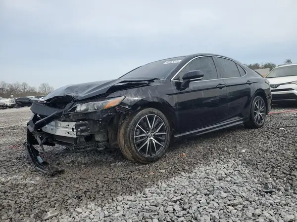 4T1G11AK8NU656654 2022 TOYOTA CAMRY - Image 1