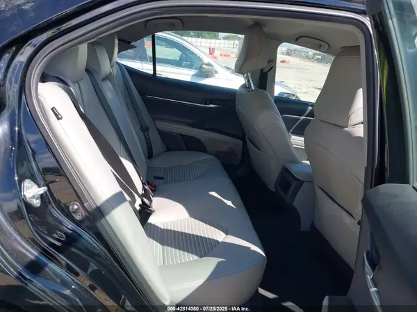 4T1G11AK8NU666875 2022 TOYOTA CAMRY - Image 8