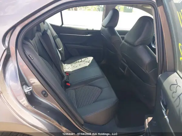 4T1G11AK8NU675432 2022 TOYOTA CAMRY - Image 8