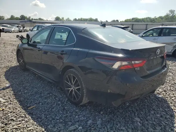 4T1G11AK8NU680968 2022 TOYOTA CAMRY - Image 2