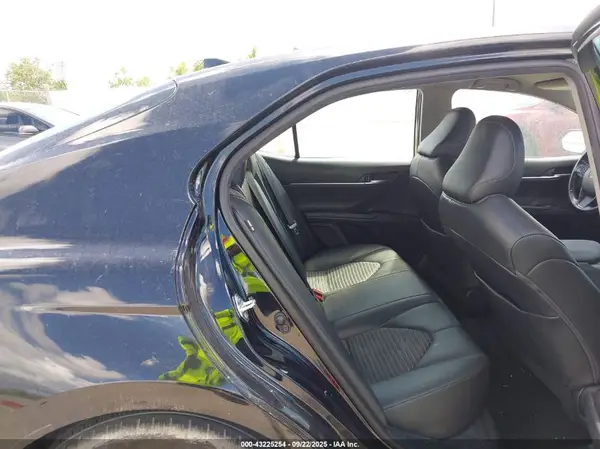4T1G11AK8NU685376 2022 TOYOTA CAMRY - Image 8