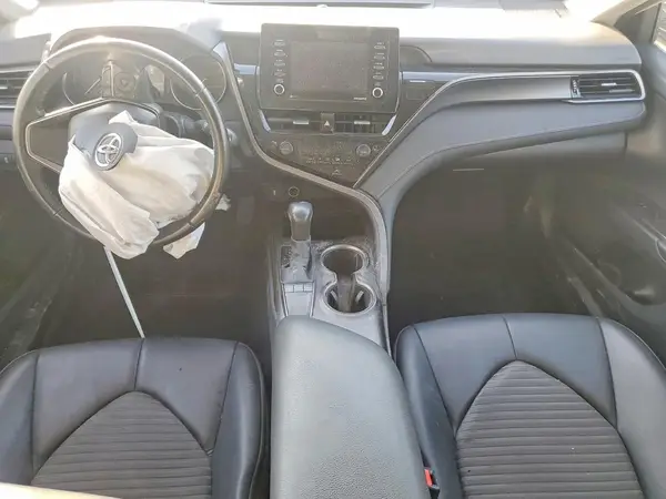 4T1G11AK8NU689217 2022 TOYOTA CAMRY - Image 8