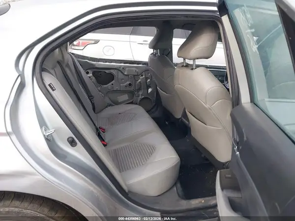 4T1G11AK8NU689346 2022 TOYOTA CAMRY - Image 8