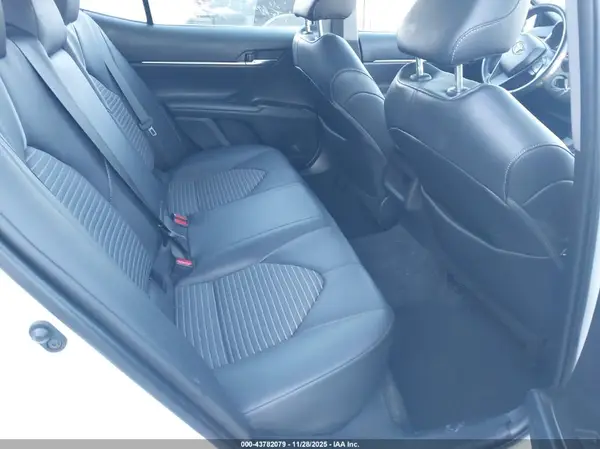 4T1G11AK8NU689847 2022 TOYOTA CAMRY - Image 8