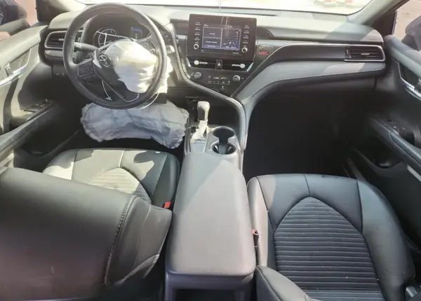 4T1G11AK8NU700667 2022 TOYOTA CAMRY - Image 8