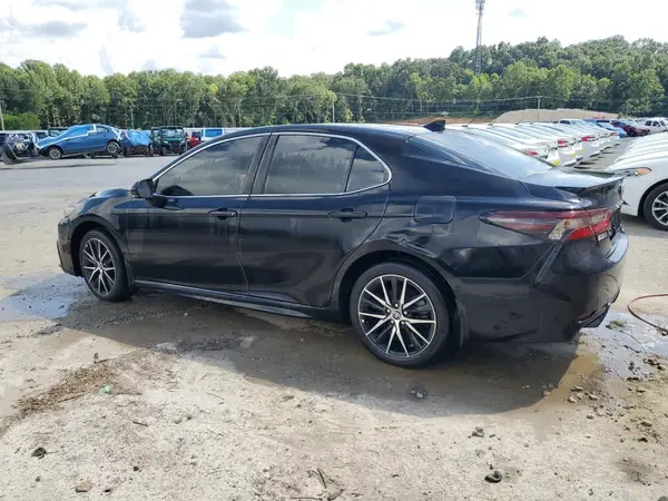 4T1G11AK8NU700801 2022 TOYOTA CAMRY - Image 2