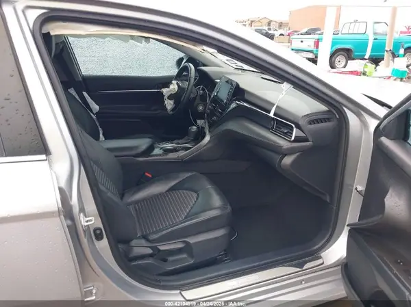 4T1G11AK8NU702340 2022 TOYOTA CAMRY - Image 8