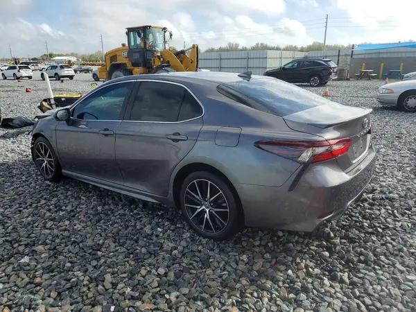 4T1G11AK8NU703701 2022 TOYOTA CAMRY - Image 2