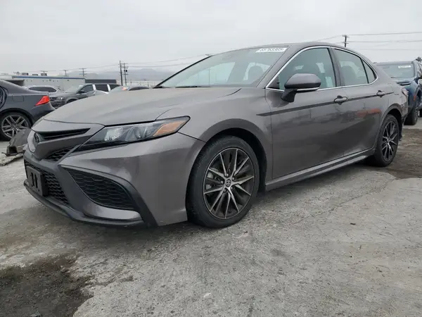 4T1G11AK8NU706548 2022 TOYOTA CAMRY - Image 1