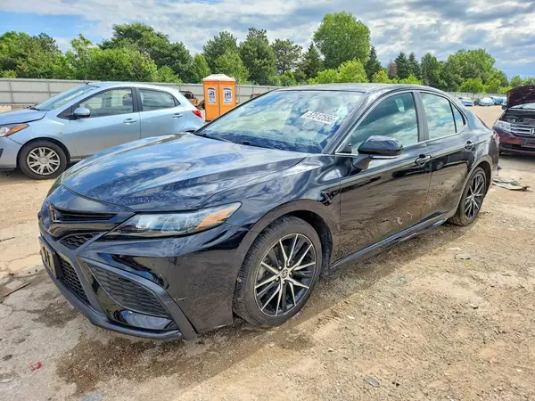 4T1G11AK8NU708283 2022 TOYOTA CAMRY - Image 1