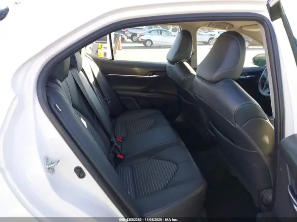 4T1G11AK8NU711460 2022 TOYOTA CAMRY - Image 8