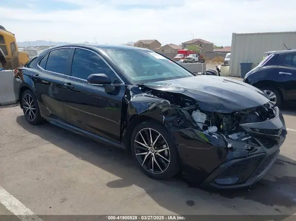 4T1G11AK8PU083323 2023 TOYOTA CAMRY - Image 1