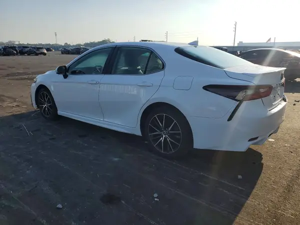 4T1G11AK8PU087856 2023 TOYOTA CAMRY - Image 2