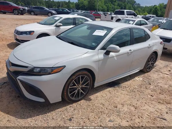 4T1G11AK8PU097996 2023 TOYOTA CAMRY - Image 2