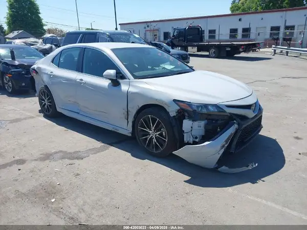 4T1G11AK8PU108947 2023 TOYOTA CAMRY - Image 1