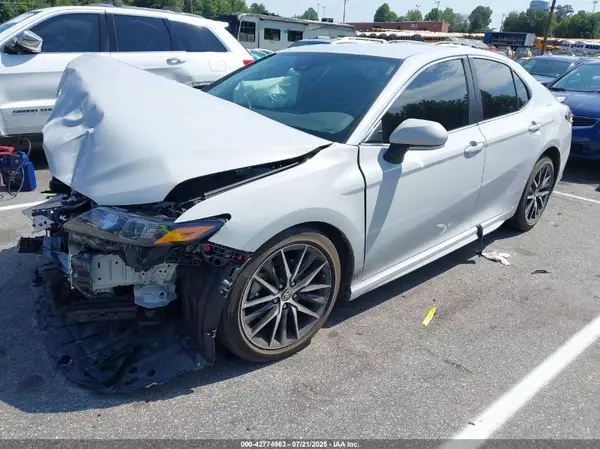 4T1G11AK8PU129670 2023 TOYOTA CAMRY - Image 2
