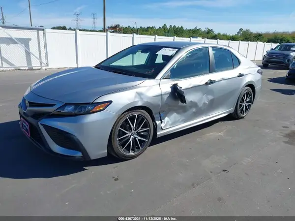 4T1G11AK8PU158554 2023 TOYOTA CAMRY - Image 2