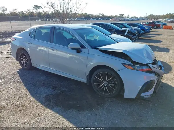 4T1G11AK8PU183521 2023 TOYOTA CAMRY - Image 1