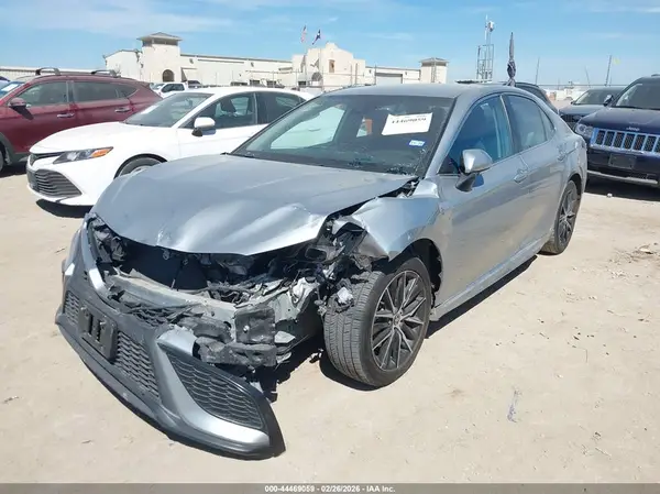 4T1G11AK8PU186760 2023 TOYOTA CAMRY - Image 2