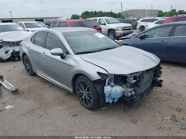 4T1G11AK8PU723823 2023 TOYOTA CAMRY - Image 1