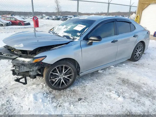 4T1G11AK8PU726821 2023 TOYOTA CAMRY - Image 2