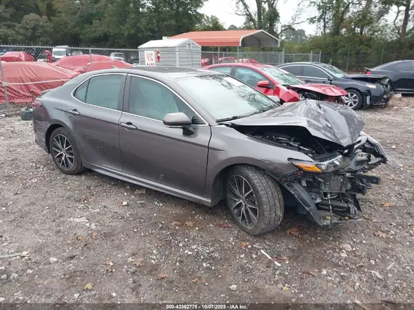 4T1G11AK8PU727399 2023 TOYOTA CAMRY - Image 1