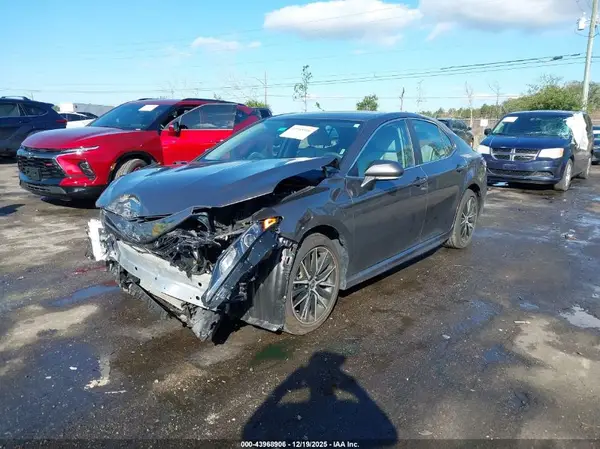 4T1G11AK8PU735065 2023 TOYOTA CAMRY - Image 2
