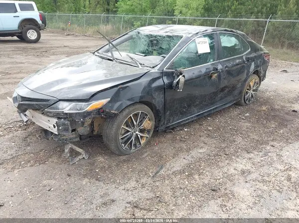 4T1G11AK8PU738113 2023 TOYOTA CAMRY - Image 2