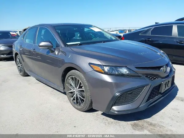 4T1G11AK8PU742730 2023 TOYOTA CAMRY - Image 1