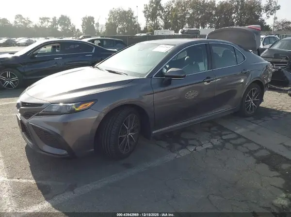 4T1G11AK8PU744929 2023 TOYOTA CAMRY - Image 2