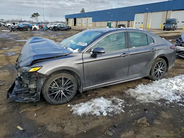 4T1G11AK8PU745577 2023 TOYOTA CAMRY - Image 1