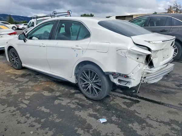 4T1G11AK8PU747507 2023 TOYOTA CAMRY - Image 2