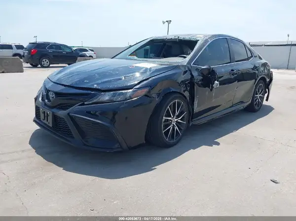 4T1G11AK8PU748107 2023 TOYOTA CAMRY - Image 2