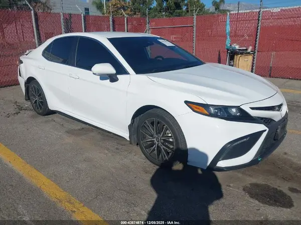 4T1G11AK8PU751461 2023 TOYOTA CAMRY - Image 1