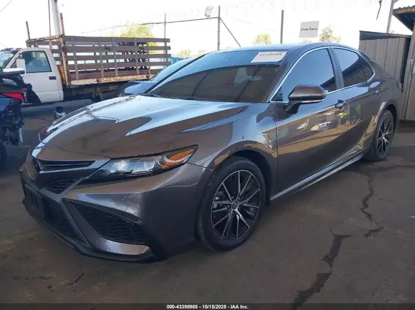 4T1G11AK8PU752562 2023 TOYOTA CAMRY - Image 2