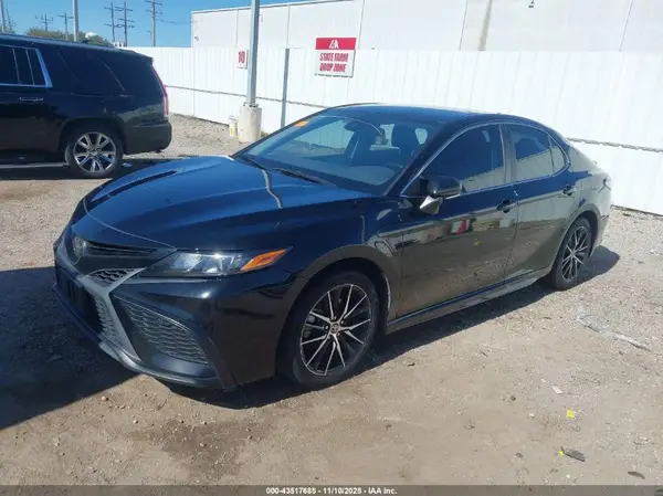 4T1G11AK8PU759141 2023 TOYOTA CAMRY - Image 2