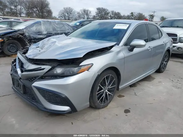 4T1G11AK8PU768759 2023 TOYOTA CAMRY - Image 2