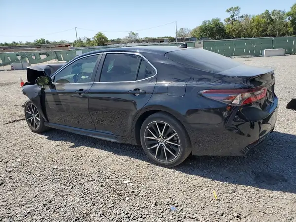 4T1G11AK8PU772651 2023 TOYOTA CAMRY - Image 2