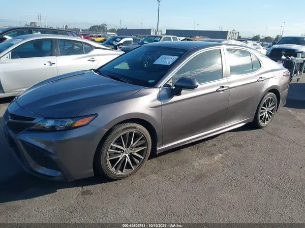 4T1G11AK8PU782712 2023 TOYOTA CAMRY - Image 2