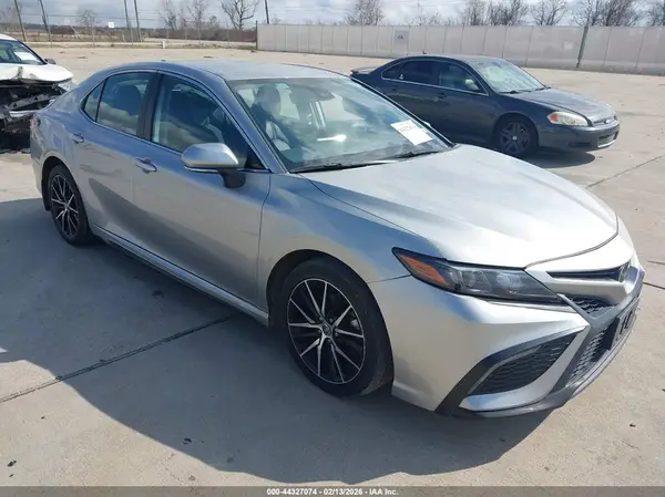 4T1G11AK8PU788445 2023 TOYOTA CAMRY - Image 1