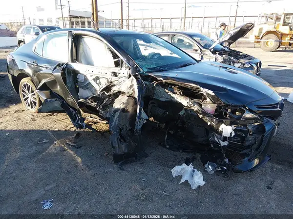 4T1G11AK8PU801064 2023 TOYOTA CAMRY - Image 1