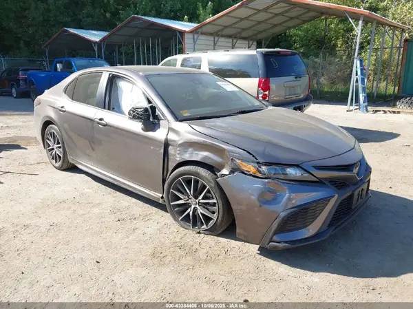 4T1G11AK8PU805230 2023 TOYOTA CAMRY - Image 1
