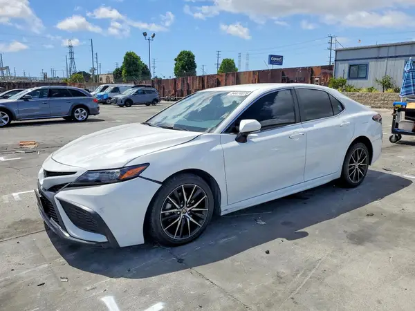 4T1G11AK8PU807818 2023 TOYOTA CAMRY - Image 1