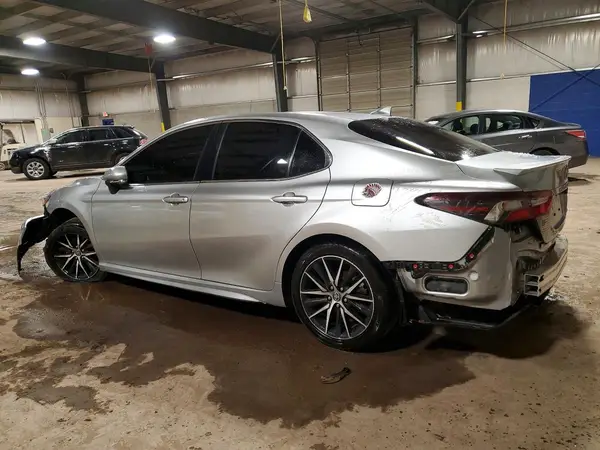 4T1G11AK8PU810511 2023 TOYOTA CAMRY - Image 2