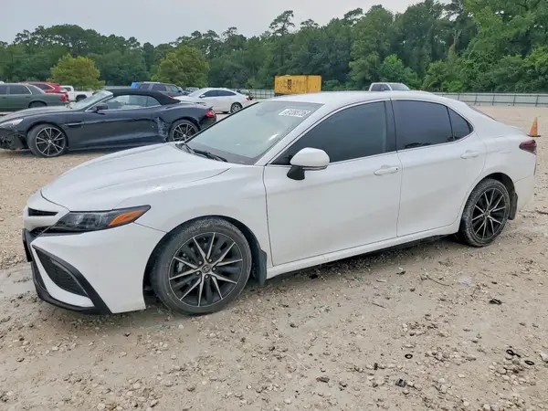 4T1G11AK8PU817586 2023 TOYOTA CAMRY - Image 1