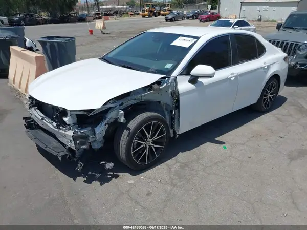 4T1G11AK8PU822464 2023 TOYOTA CAMRY - Image 2