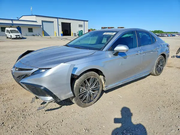 4T1G11AK8PU826935 2023 TOYOTA CAMRY - Image 1